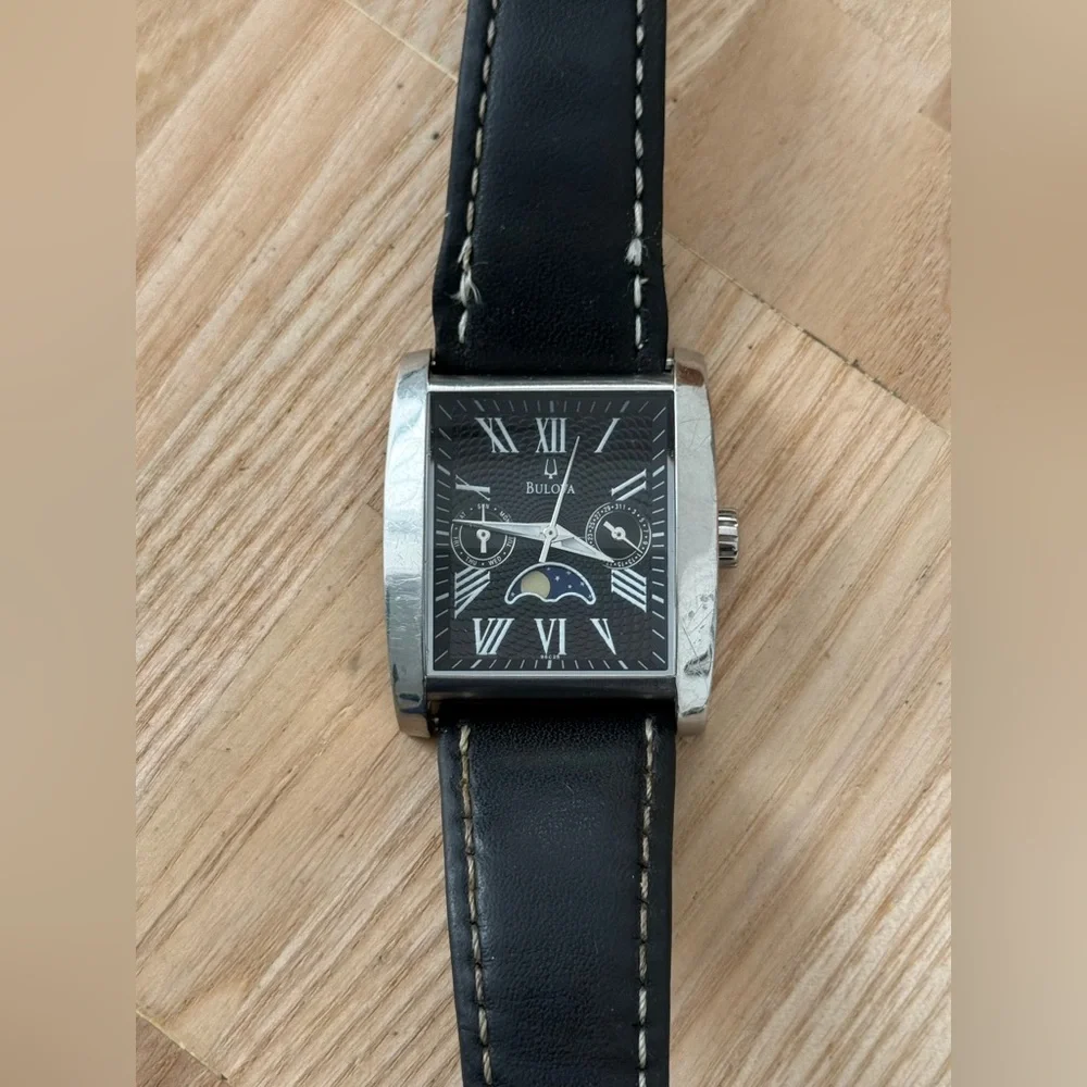 Bulova Moon Phase Super Rare Tank Men’s Watch Curvex Crystal Leather Strap Date